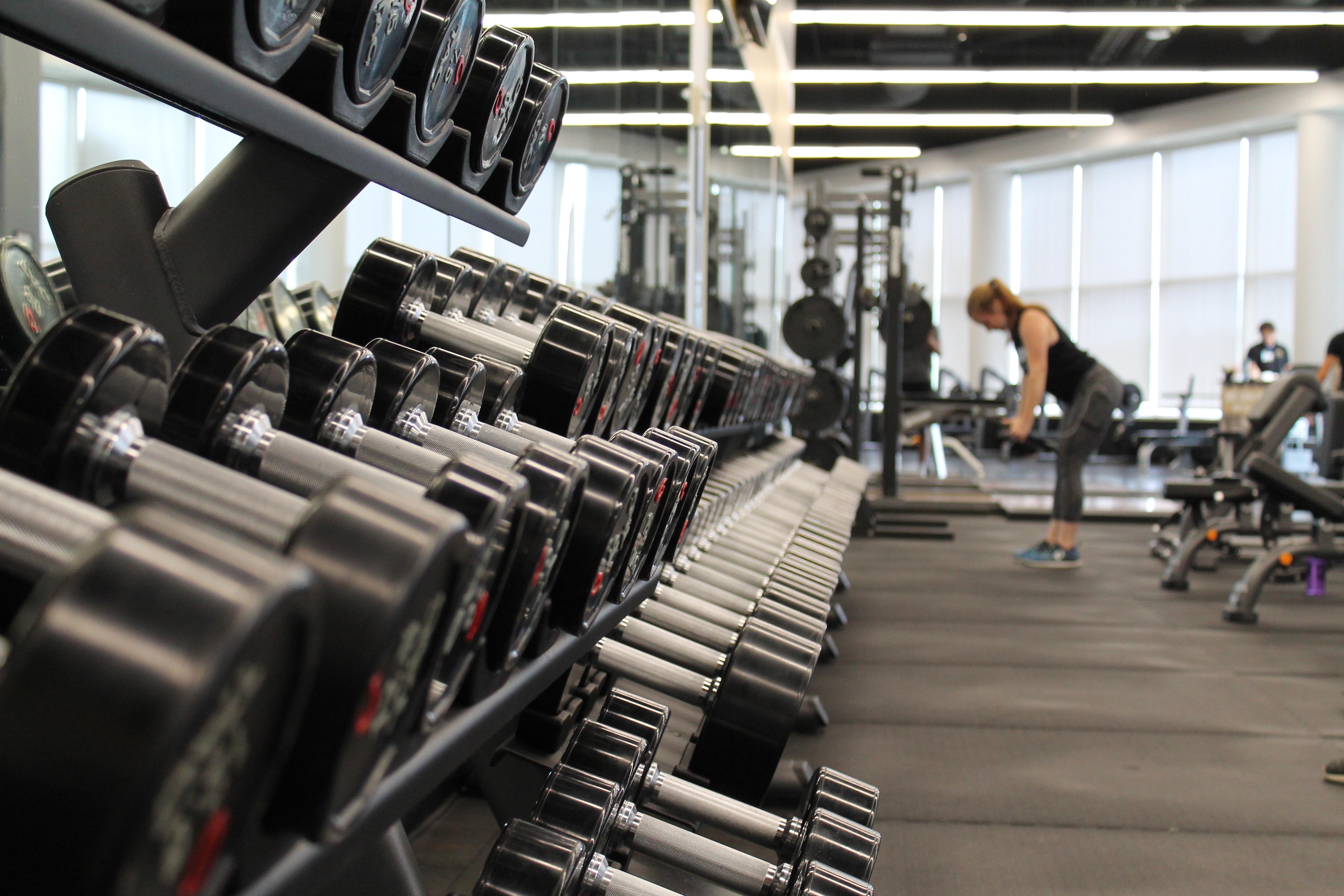 bent-over-two-arm-dumbbell-row-001